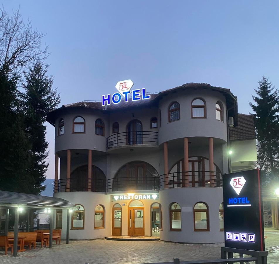 Hotel5E Plav Exteriér fotografie