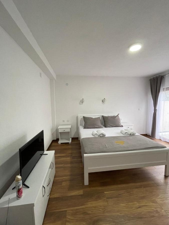 Hotel5E Plav Exteriér fotografie