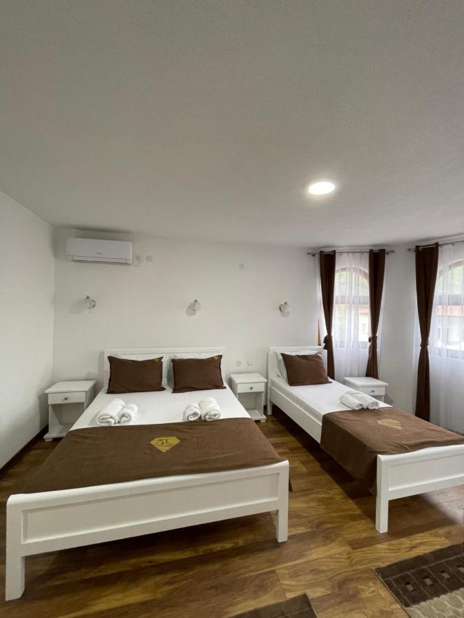 Hotel5E Plav Exteriér fotografie