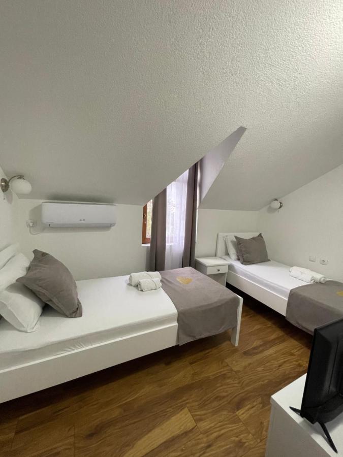Hotel5E Plav Exteriér fotografie